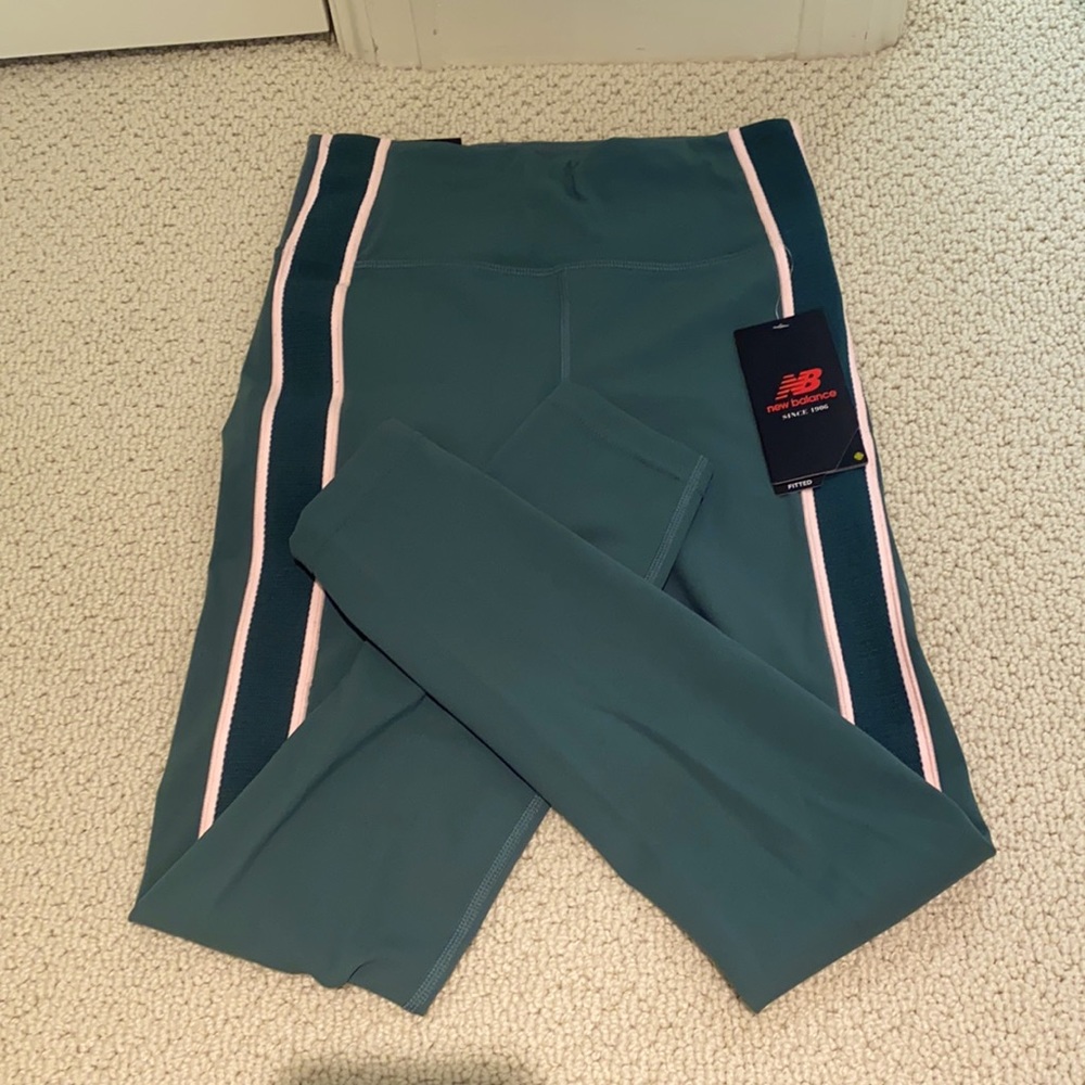 New Balance Studio Enlightened Tight size small NWT